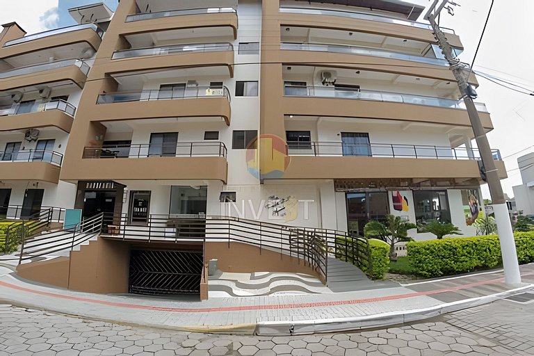 Aluguel Apto 4 quartos frente avenida de Bombas