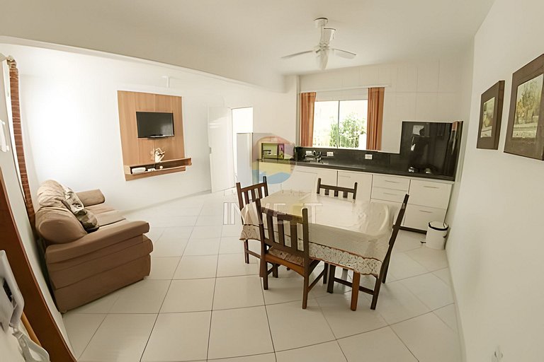 Apartamento com 02 dormitórios na Praia de Bombas
