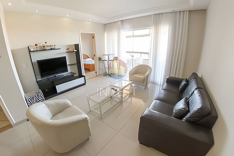 Aluguel Apartamento 3 quartos na avenida principal