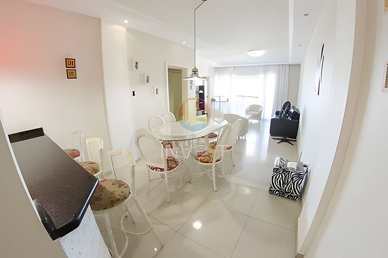 Aluguel Apartamento 3 quartos na avenida principal