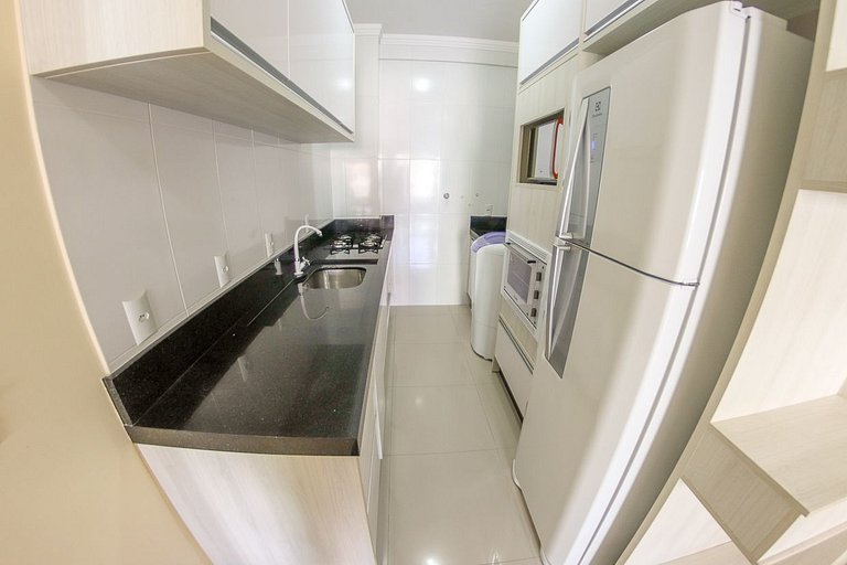 Apartamento 3 dormitórios na praia de Bombas