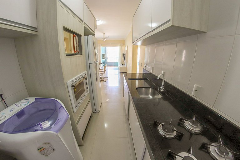 Apartamento 3 dormitórios na praia de Bombas