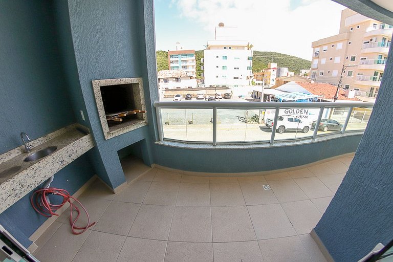Apartamento 3 dormitórios na praia de Bombas