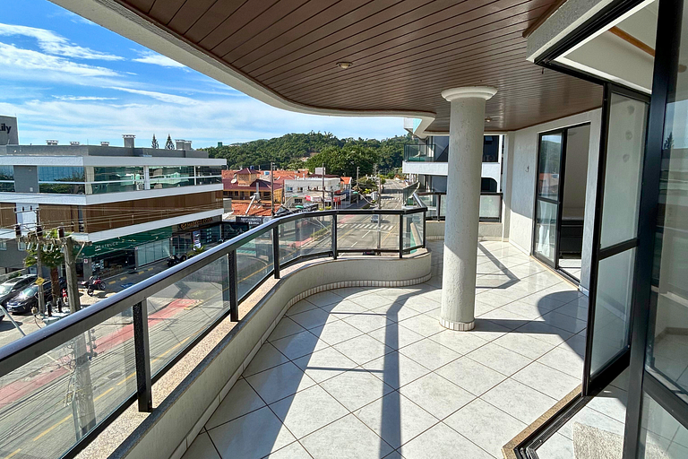 Aluguel Apto Sobre Avenida com Vista Para o Mar