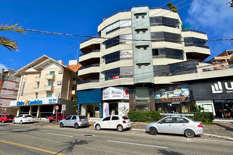 Aluguel Apartamento 3 quartos na avenida principal