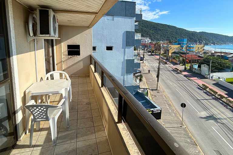 Aluguel Apto de frente 2 quartos e vista mar