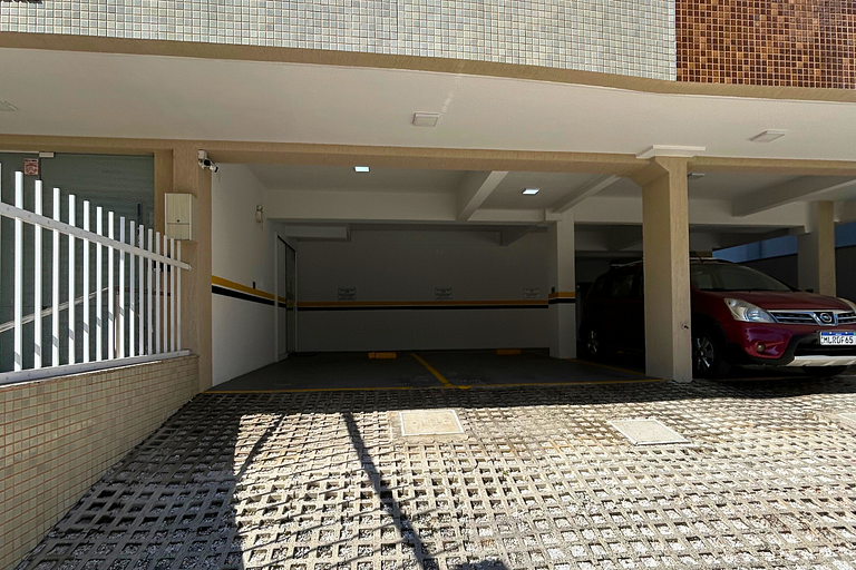Aluguel Cobertura de 3 quartos na praia de Bombas