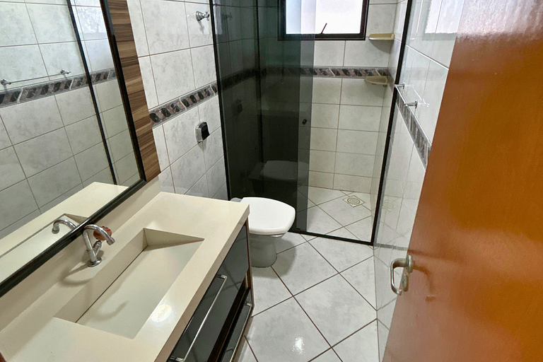 Aluguel Apartamento na avenida principal