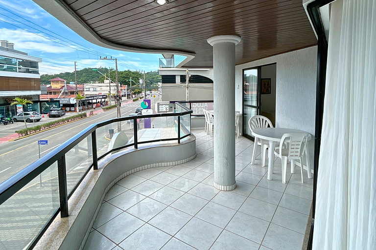 Aluguel Apartamento na avenida principal