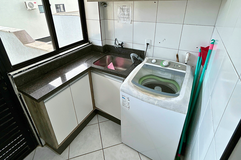 Aluguel Apartamento na avenida principal