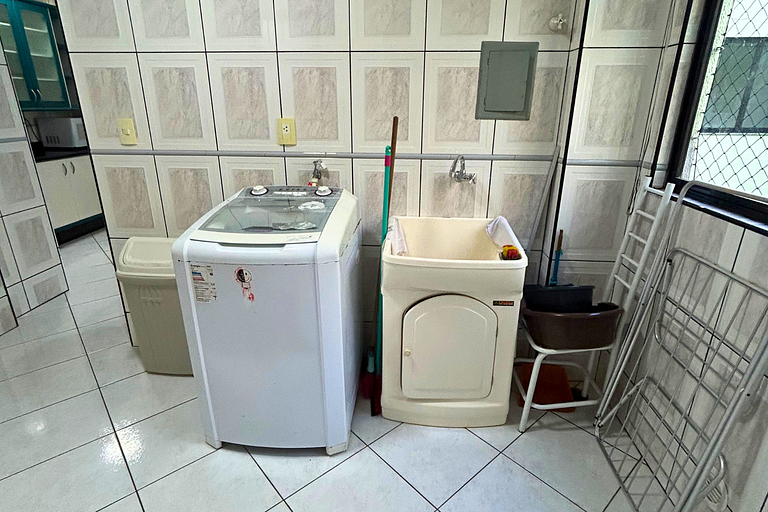 Aluguel Apto para 10 pessoas vista mar em Bombas