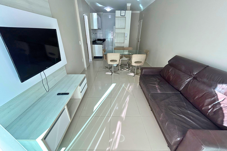 Apartamento 3 dormitórios na praia de Bombas