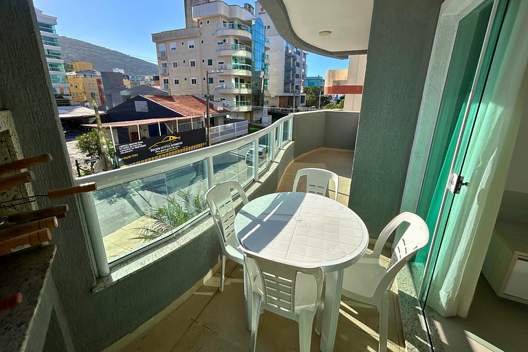 Apartamento 3 dormitórios na praia de Bombas