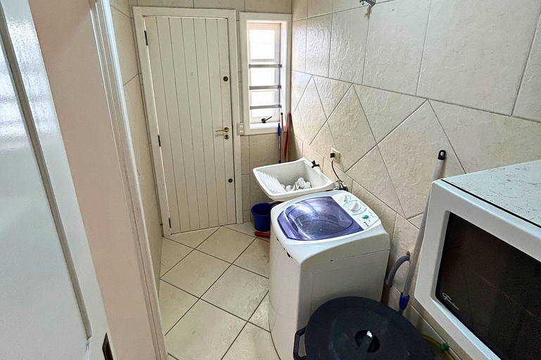 Aluguel Casa em Bombas para 12 pessoas