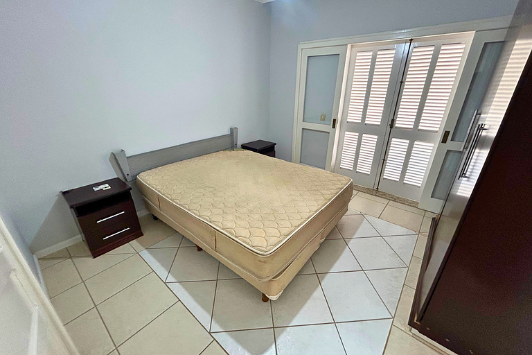 Aluguel Casa em Bombas para 12 pessoas