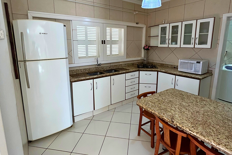 Aluguel Casa em Bombas para 12 pessoas