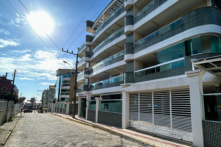 Aluguel apartamento 02 quartos em Bombas