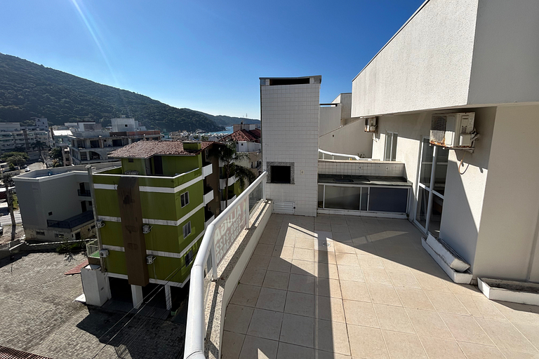 Aluguel Cobertura com piscina e vista para o mar